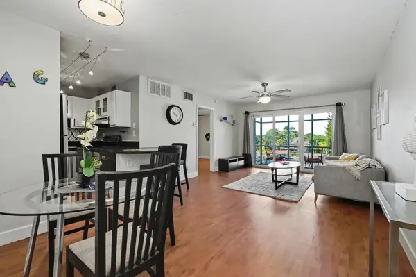 3000 NE 16th Avenue #305, Oakland Park, FL 33334