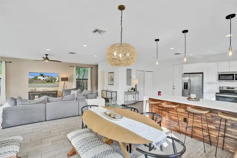 233 NE 11th Street #233, Fort Lauderdale, FL 33304 - #2