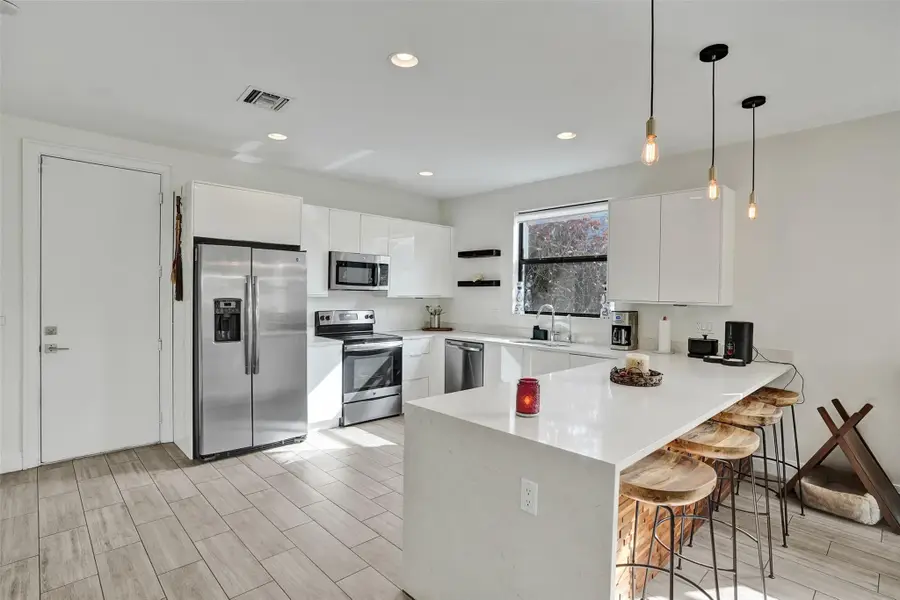 233 NE 11th Street #233, Fort Lauderdale, FL 33304 - #3