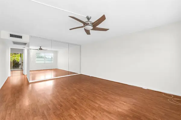 2069 Oakridge F #2069, Deerfield Beach, FL 33442