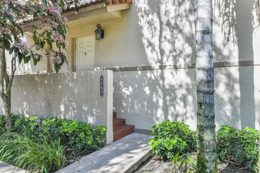 6693 Via Regina #6693, Boca Raton, FL 33433 - #2