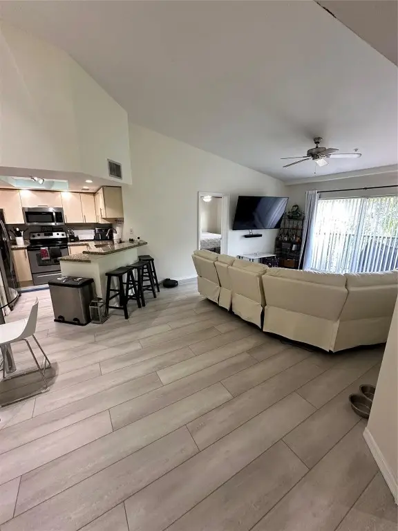 2131 SE 10th Avenue #1120, Fort Lauderdale, FL 33316 - #3