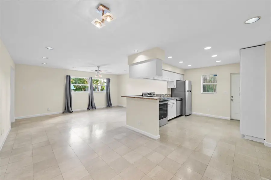 758 NE 13th Court #7, Fort Lauderdale, FL 33304 - #2