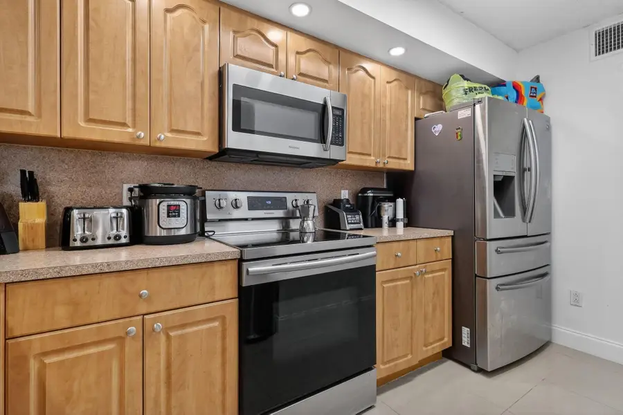 18840 NW 57th Avenue #302, Hialeah, FL 33015 - #2