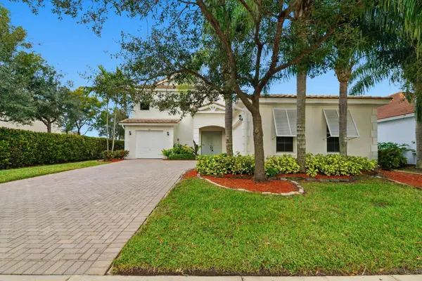 182 Palm Beach Plantation Boulevard, West Palm Beach, FL 33411