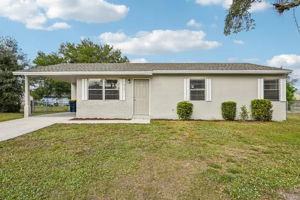 913 SE 8th Street, Stuart, FL 34994