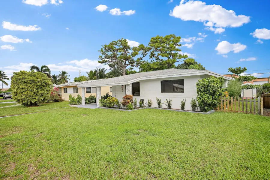 699 NE 40th Street, Oakland Park, FL 33334 - #2
