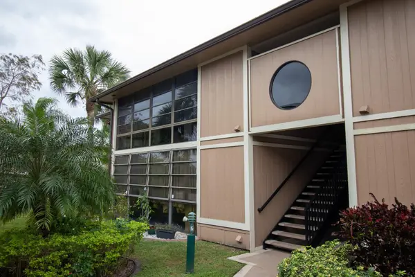 7745 Ashmont Circle #207, Tamarac, FL 33321