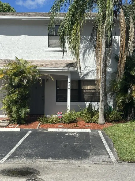 621 NW 105th Way, Hollywood, FL 33026 - #2