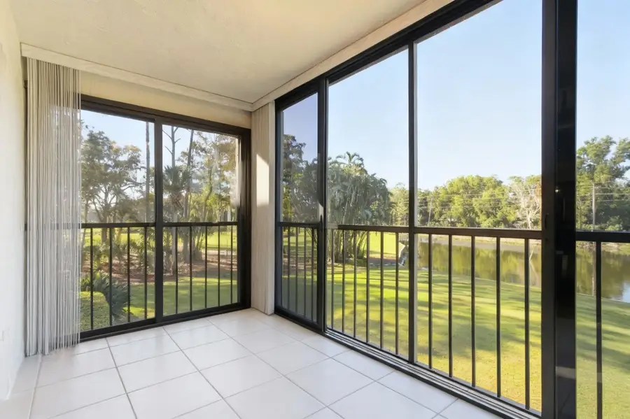 228 Fox Glen Drive #3205, Naples, FL 34104 - #3