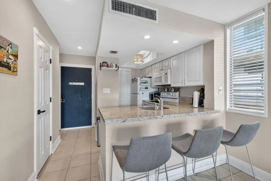 1531 SE 15th #6, Fort Lauderdale, FL 33316 - #3