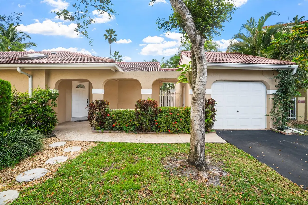 1427 Seagrape Circle, Weston, FL 33326 - #1