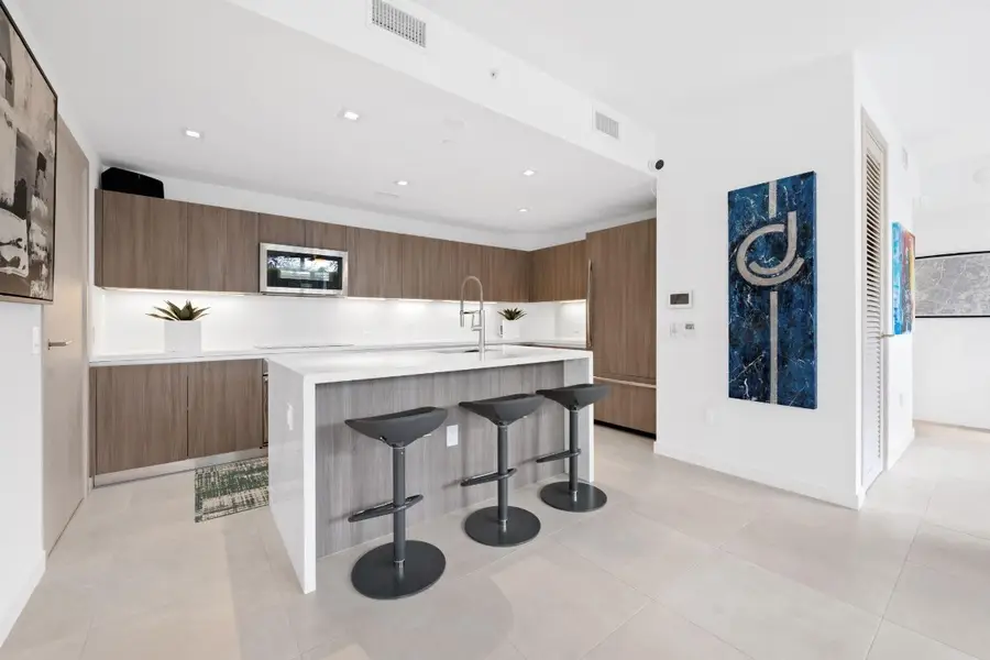 401 N Birch Road #TH2, Fort Lauderdale, FL 33304 - #3