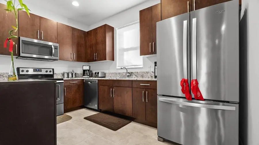 6989 Pines Circle, Pompano Beach, FL 33073 - #2