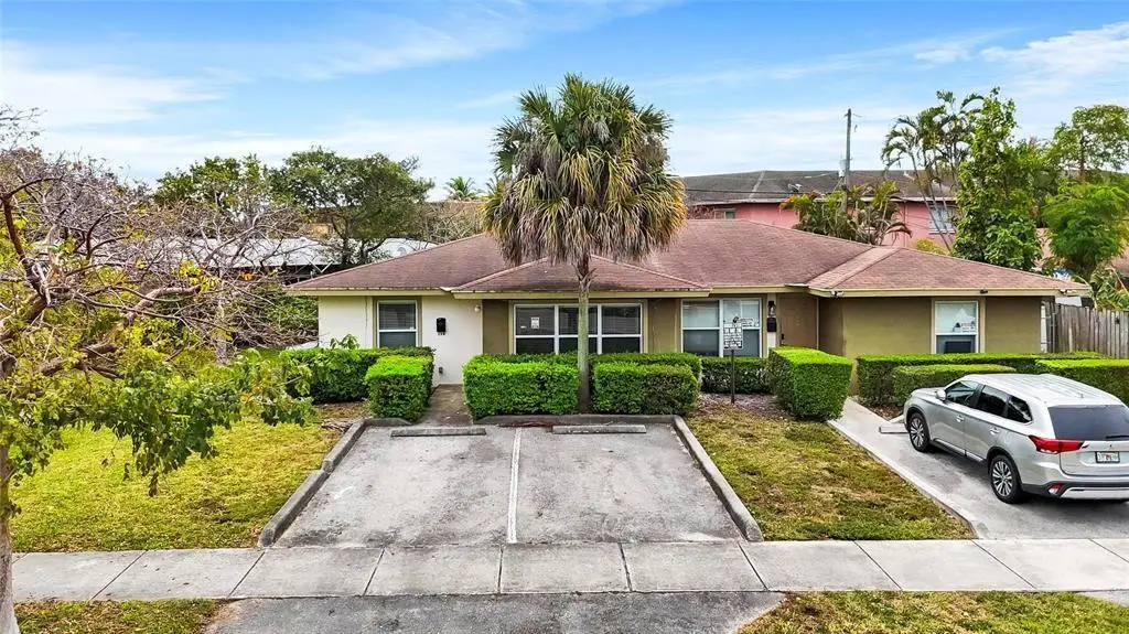 330 SW Avondale Drive, Pompano Beach, FL 33060 - #1