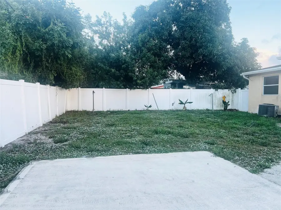 6409 Franklin Street, Hollywood, FL 33024 - #3