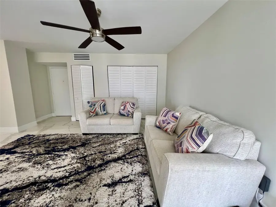 16919 N Bay Road #911, Sunny Isles Beach, FL 33160 - #3