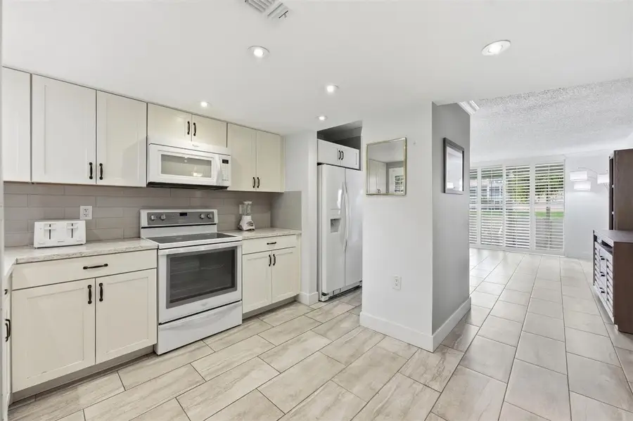 9460 Sunrise Lakes Boulevard #112, Sunrise, FL 33322 - #3