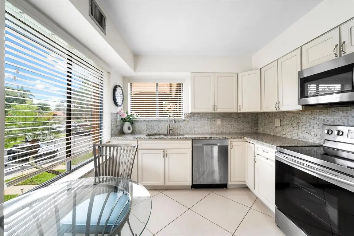 11205 Green Lake 204 Drive #204, Boynton Beach, FL 33437 - #1