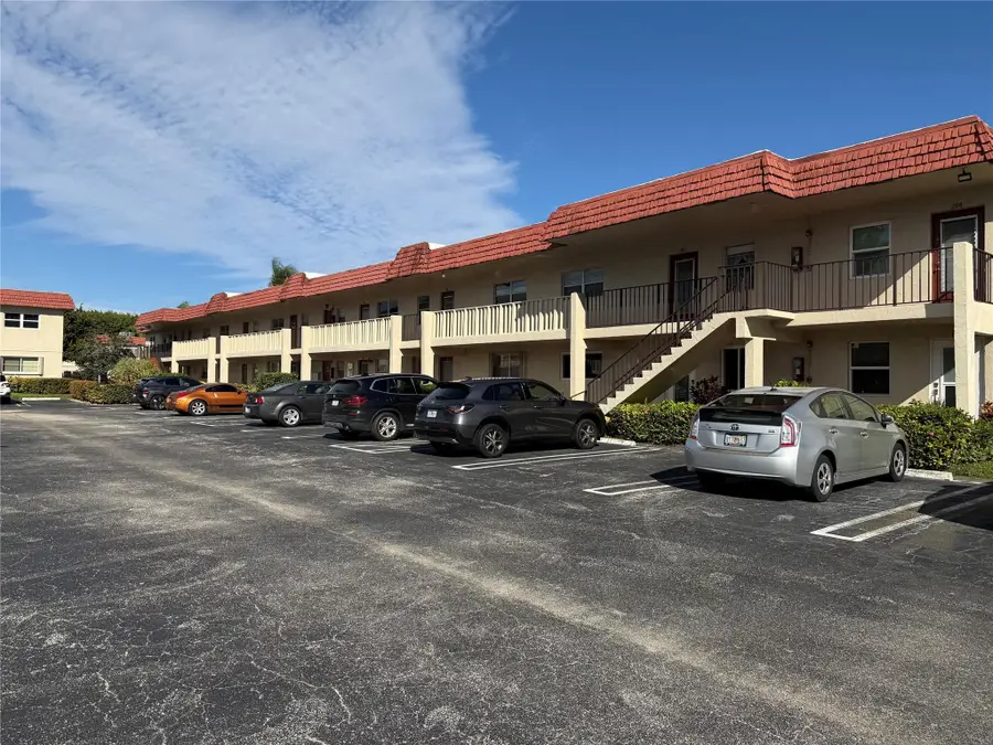 22 Abbey Lane #205, Delray Beach, FL 33446 - #2