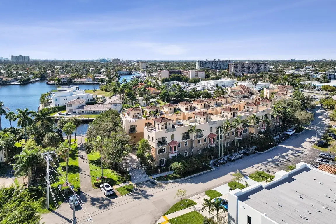 2260 SE 7 Street, Pompano Beach, FL 33062 - #1