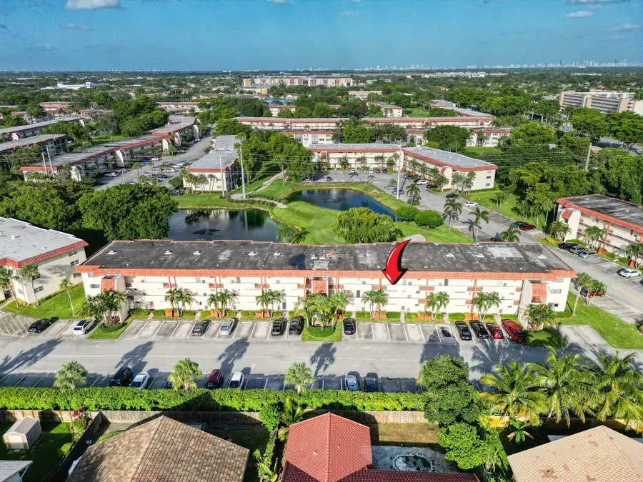 8980 S Hollybrook Boulevard #204, Pembroke Pines, FL 33025 - #3