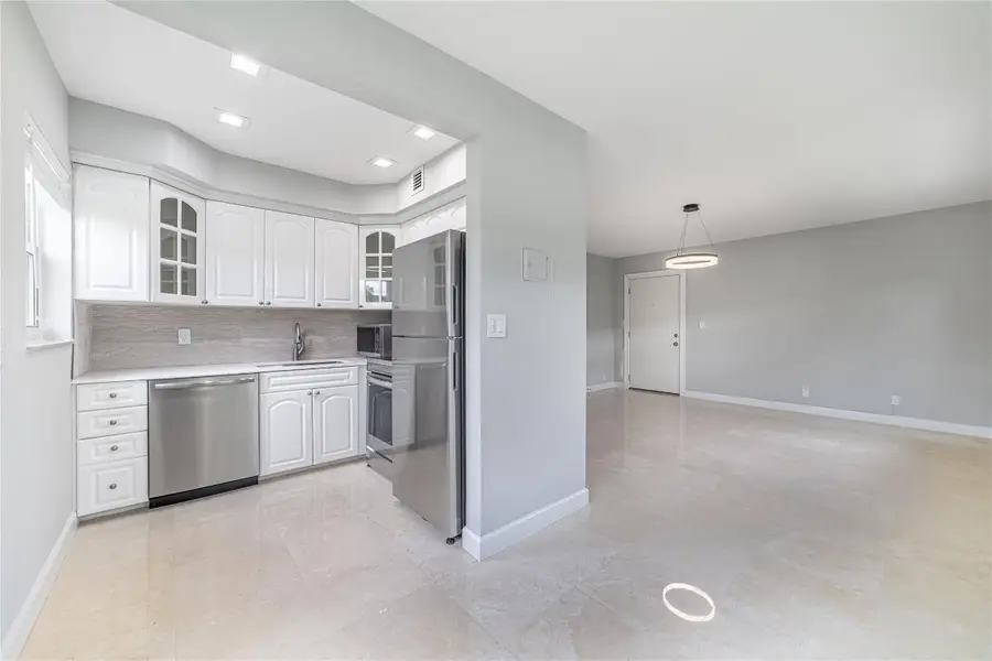 609 NE 13th Avenue #303, Fort Lauderdale, FL 33304 - #3