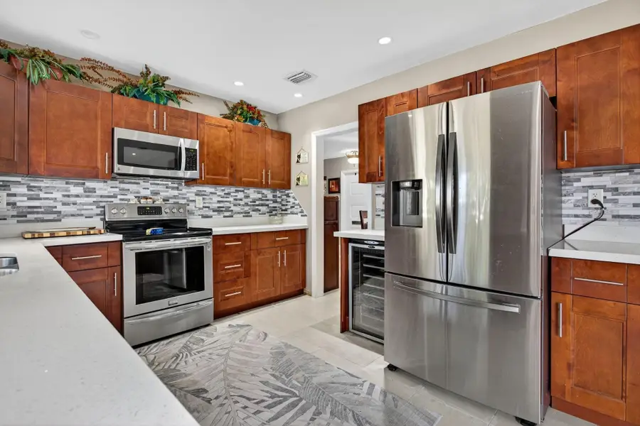 301 SE 8th Court, Pompano Beach, FL 33060 - #3