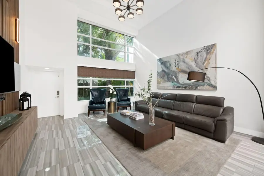 910 NE 16th Terrace #2, Fort Lauderdale, FL 33304 - #2