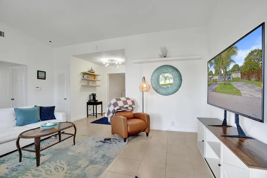 2461 NE 20th Avenue, Lighthouse Point, FL 33064 - #3