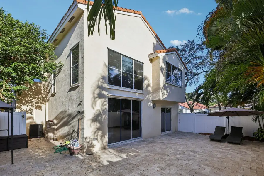 972 Azure Lane, Weston, FL 33326 - #2