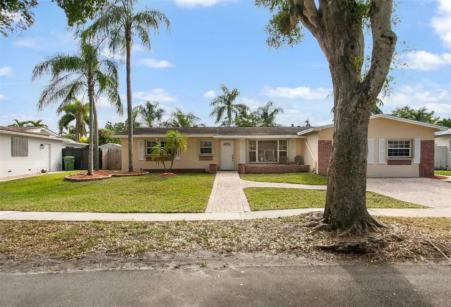 10430 NW 19th Street, Pembroke Pines, FL 33026 - #2