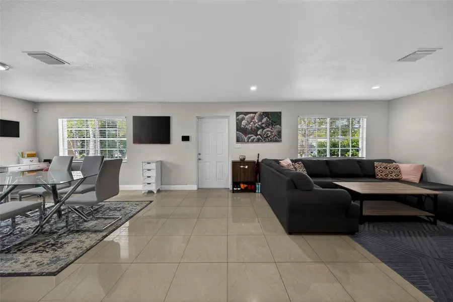 348 NW 40th Court, Oakland Park, FL 33309 - #2