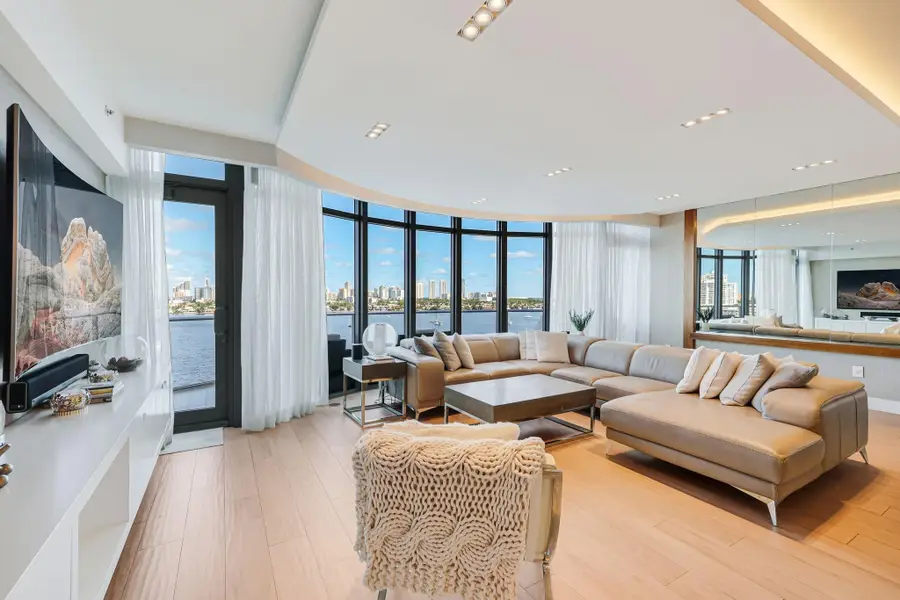 17301 Biscayne Boulevard #1011, North Miami Beach, FL 33160 - #2