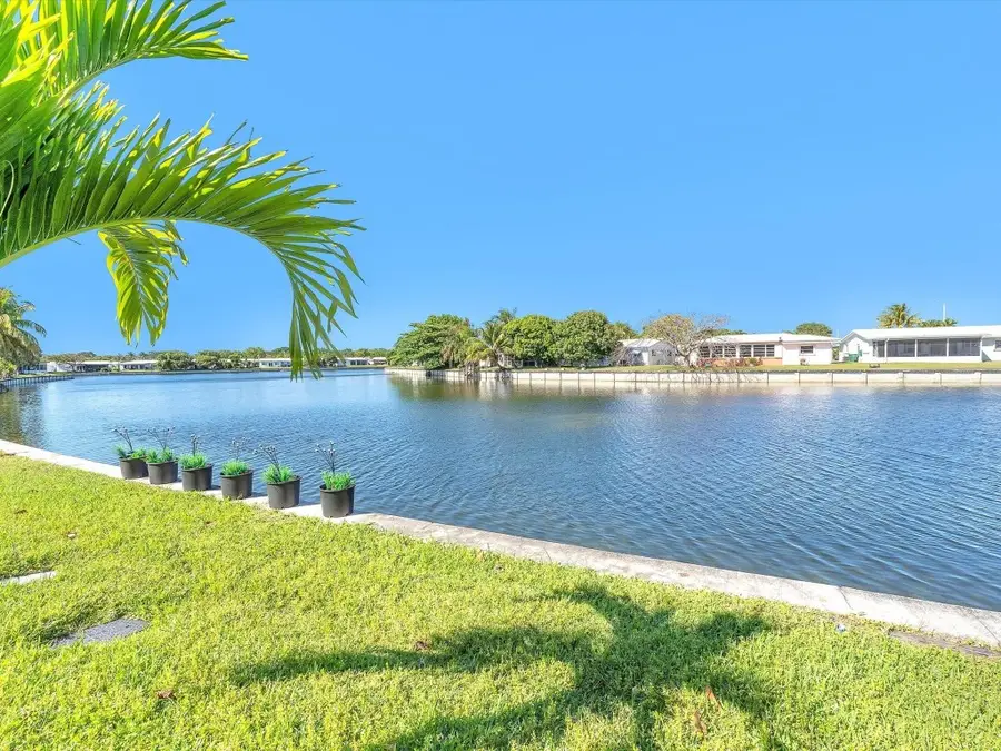 5702 NW 84th Avenue, Tamarac, FL 33321 - #3