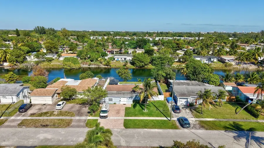 401 NW 39th Street, Deerfield Beach, FL 33064 - #2