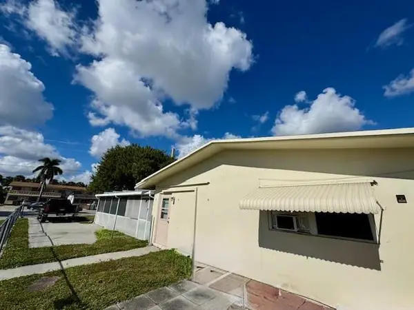 271 SW 11th Avenue, Hallandale Beach, FL 33009