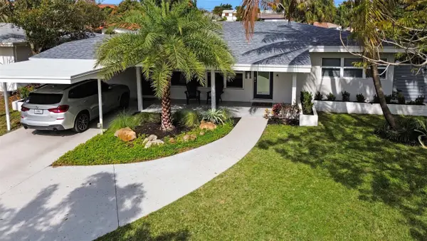 833 NE 17th Court, Fort Lauderdale, FL 33305