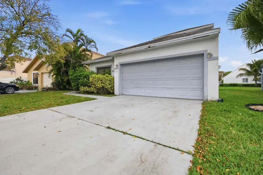 94 Magnolia Circle, Boynton Beach, FL 33436 - #3