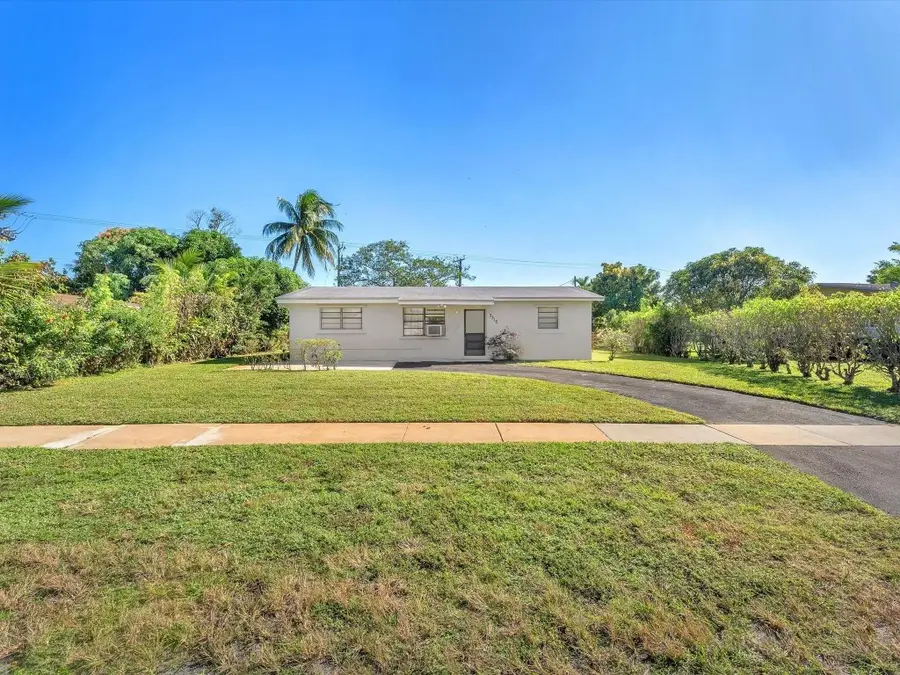 3310 NW 43rd Avenue, Fort Lauderdale, FL 33319 - #2