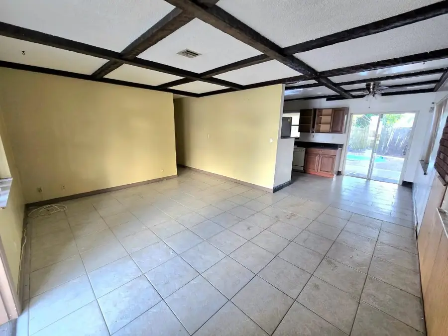 7708 SW 9th Street, North Lauderdale, FL 33068 - #2