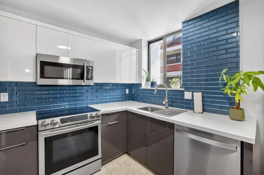 1401 NE 9th Street #13, Fort Lauderdale, FL 33304 - #3