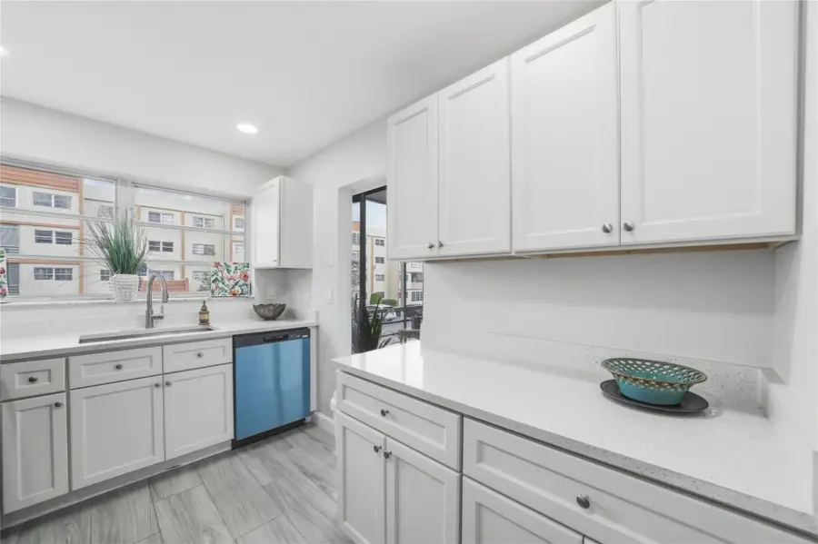 2201 NW 41st Avenue #209, Lauderhill, FL 33313 - #3