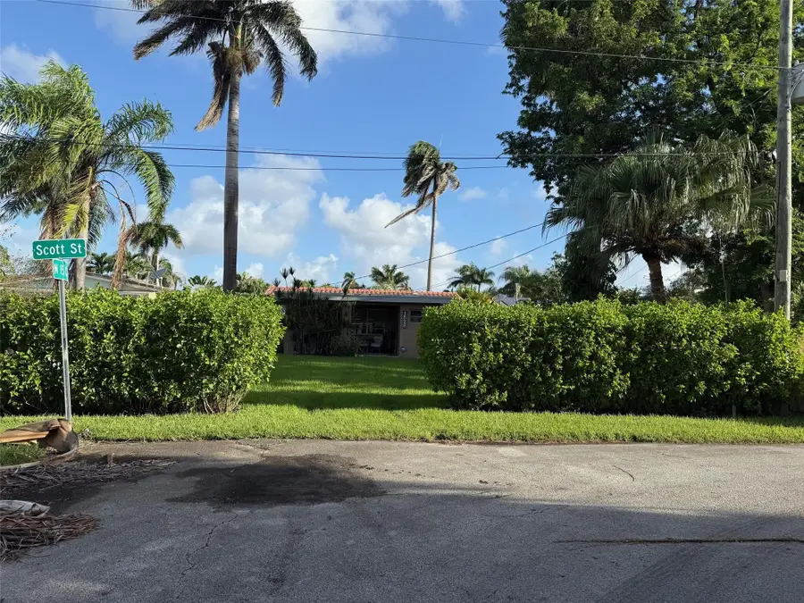 1526 Shenandoah Street, Hollywood, FL 33020 - #2