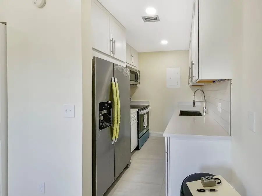 8921 NW 28th Drive #B, Coral Springs, FL 33065 - #2