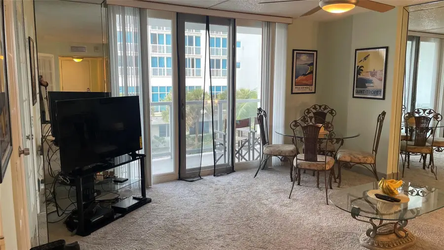 209 N Fort Lauderdale Beach Boulevard #3D, Fort Lauderdale, FL 33304 - #3