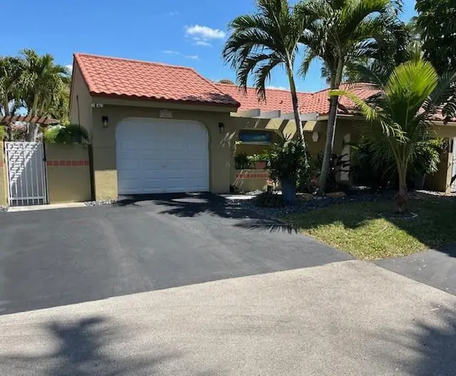 1227 Seagrape Circle, Weston, FL 33326 - #1