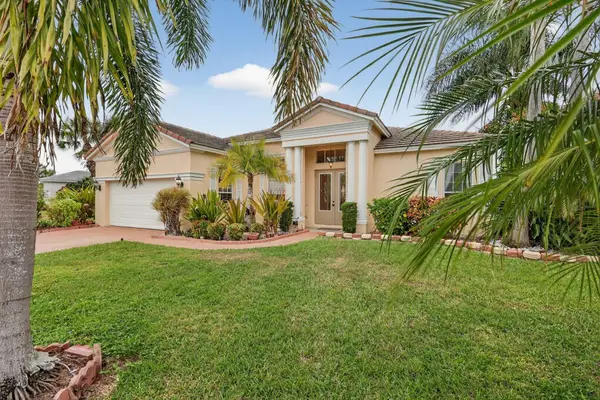 544 SW Lake Manatee Way, Port St Lucie, FL 34986