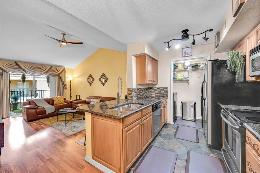 875 Riverside Drive #732, Coral Springs, FL 33071 - #3