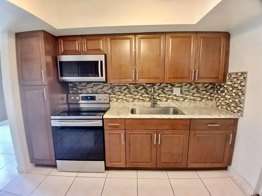 330 NW 205th Terrace, Miami Gardens, FL 33169 - #3